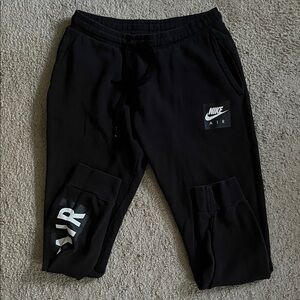Nike Air Women’s Black Sweatpants Size Medium